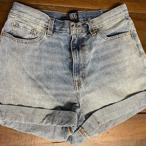 BDG High-Waisted Mom Short - Light Wash